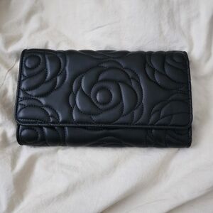 Elegant Black Quilted Women's Clutch
